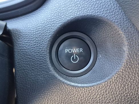 Used 2025 Toyota Corolla Cross AWD Hybrid image 32