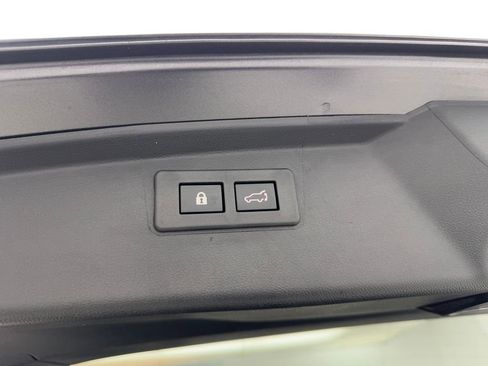 Used 2025 Subaru Outback Premium AWD/4WD image 82