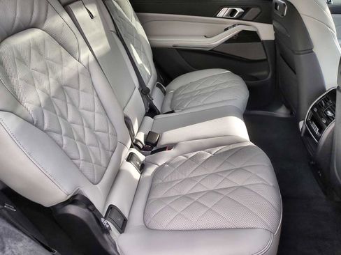 New 2026 BMW X7 xDrive40i image 21