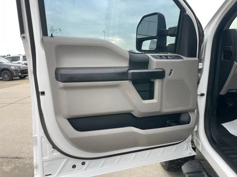 Used 2019 Ford F250 XL w/ Power Equipment Group AWD/4WD image 20