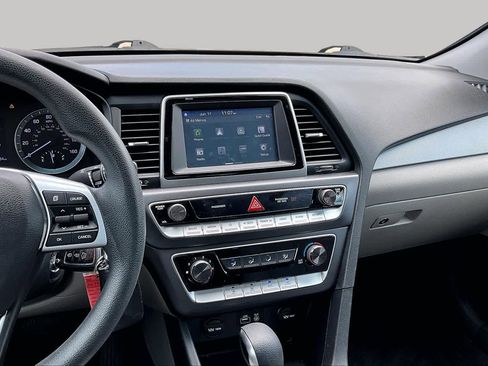 Used 2019 Hyundai Sonata SE FWD image 5