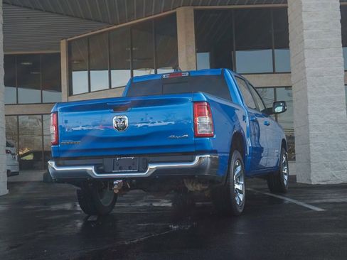 Used 2022 RAM 1500 Big Horn AWD/4WD image 3