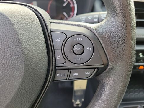 Used 2025 Toyota RAV4 LE image 20