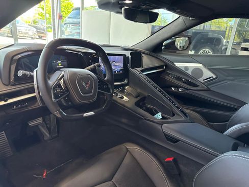 Used 2024 Chevrolet Corvette Z06 RWD image 11