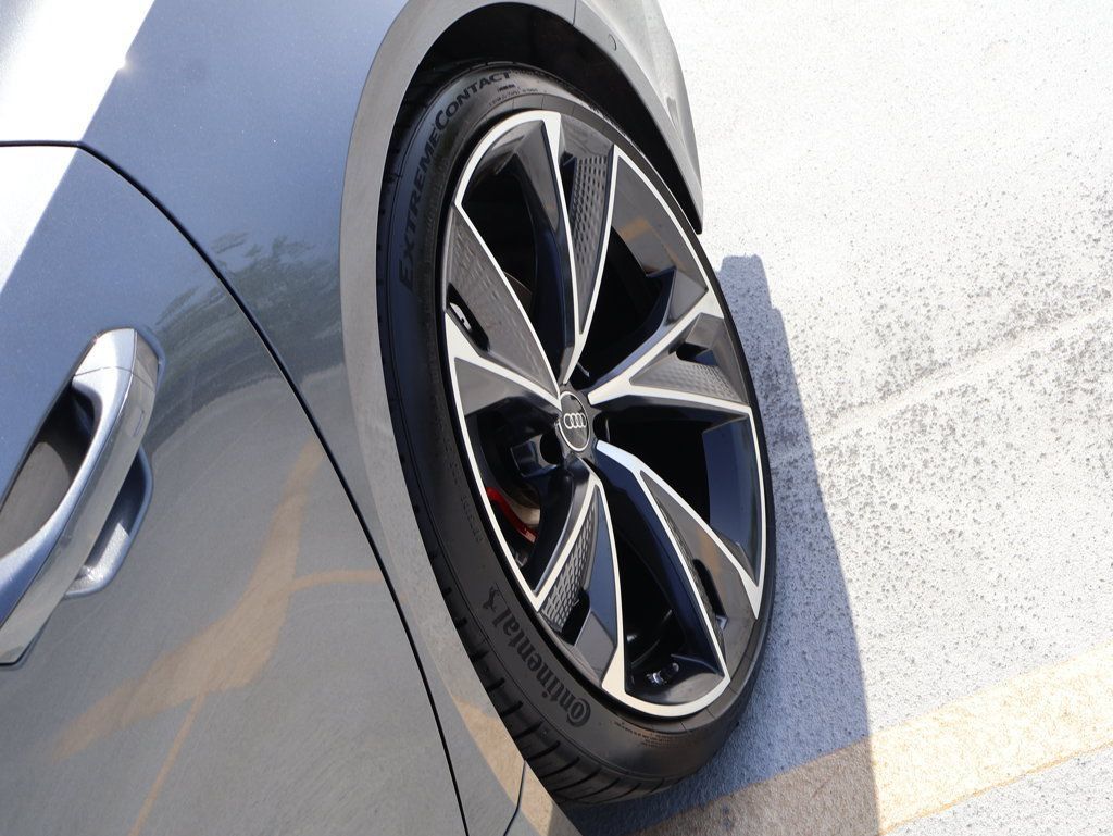 Used 2023 Audi RS 7 Sportback AWD/4WD image 40