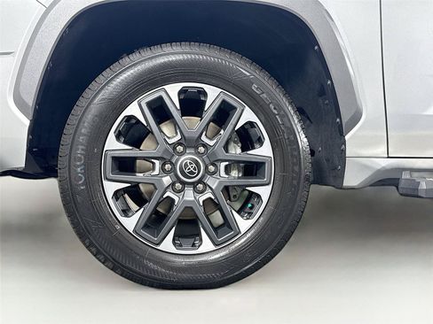 Used 2023 Toyota Tundra Limited w/ Power Package RWD image 12