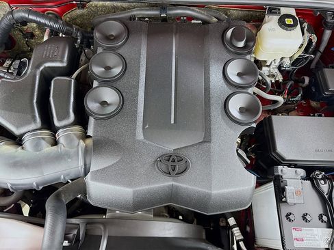 Used 2024 Toyota 4Runner SR5 Premium image 30