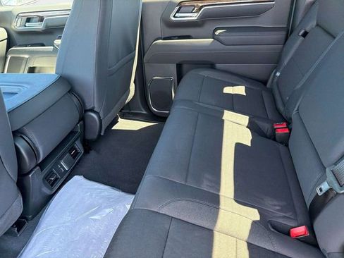 New 2026 GMC Sierra 1500 Elevation image 13