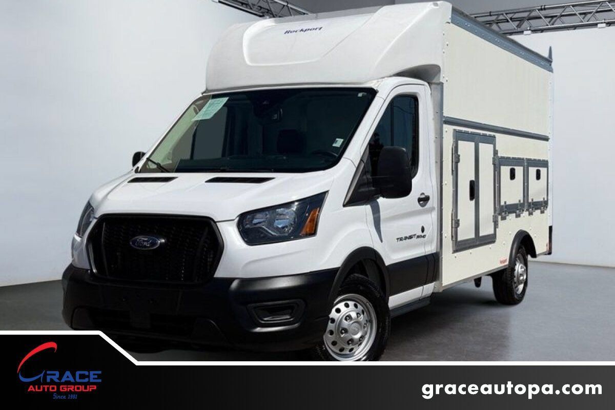 Used 2024 Ford Transit 350 RWD image 1