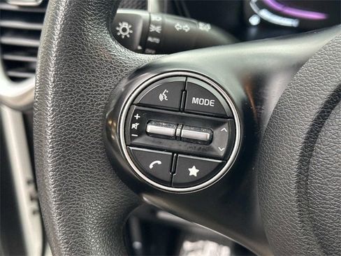Certified 2023 Kia Soul LX image 9