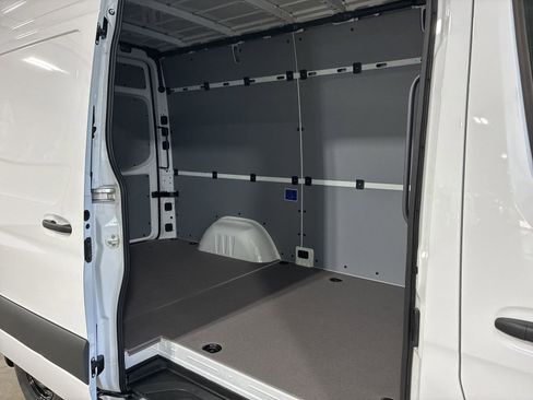 New 2025 Mercedes-Benz Sprinter 2500 image 12