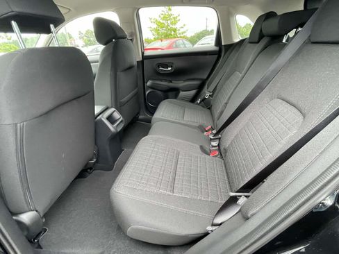 Used 2026 Honda HR-V LX image 11