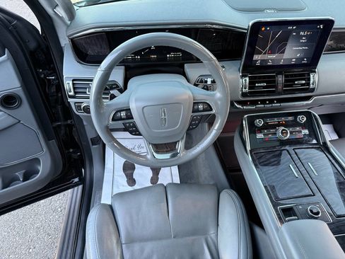 Used 2018 Lincoln Navigator Reserve AWD/4WD image 49