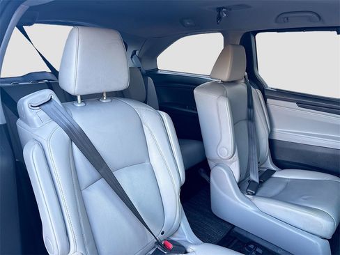 Used 2024 Honda Odyssey EX-L image 28