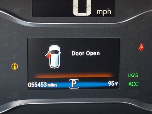 Used 2018 Honda Pilot Touring image 36