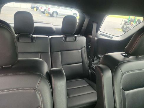 Used 2020 Ford Explorer XLT w/ Equipment Group 202A RWD image 15