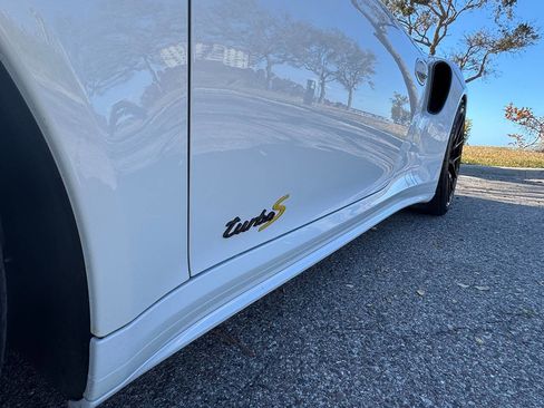 Used 2015 Porsche 911 Turbo S AWD/4WD image 51