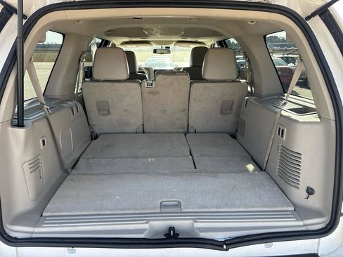 Used 2013 Lincoln Navigator 2WD w/ HD Trailer Tow Pkg image 24