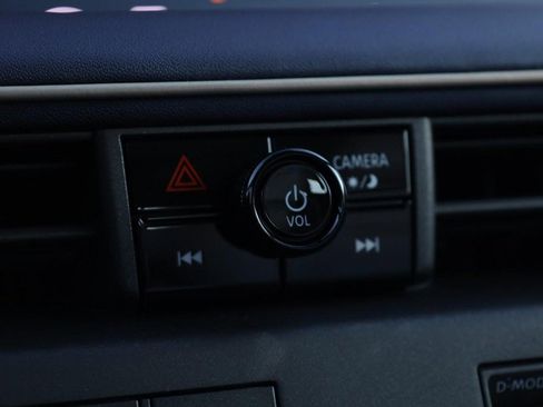 New 2026 Nissan Leaf Platinum+ w/ Cargo Package (Platinum+) image 16