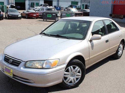 Used 2001 Toyota Camry CE image 2