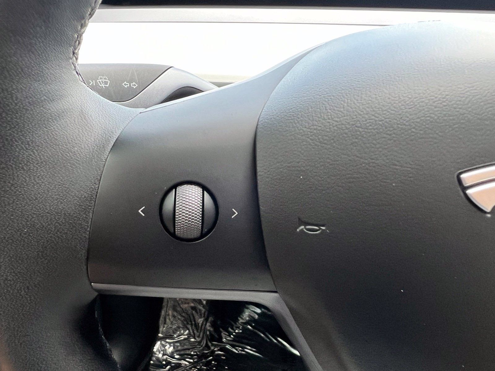 Used 2025 Tesla Model Y Long Range RWD image 41