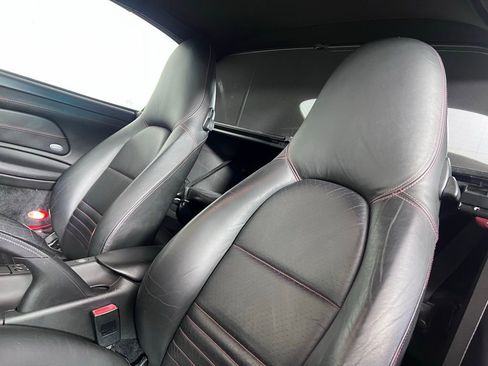 Used 2004 Porsche 911 Carrera 4S image 5