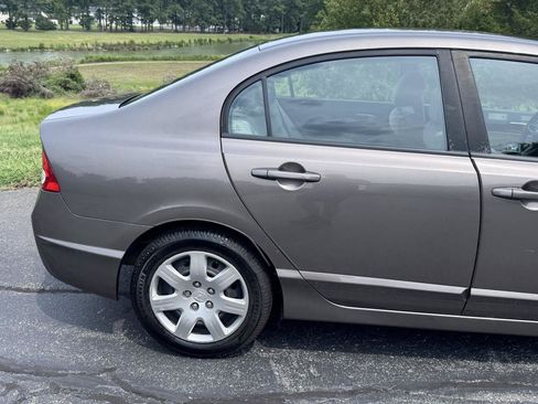 Used 2011 Honda Civic LX image 27