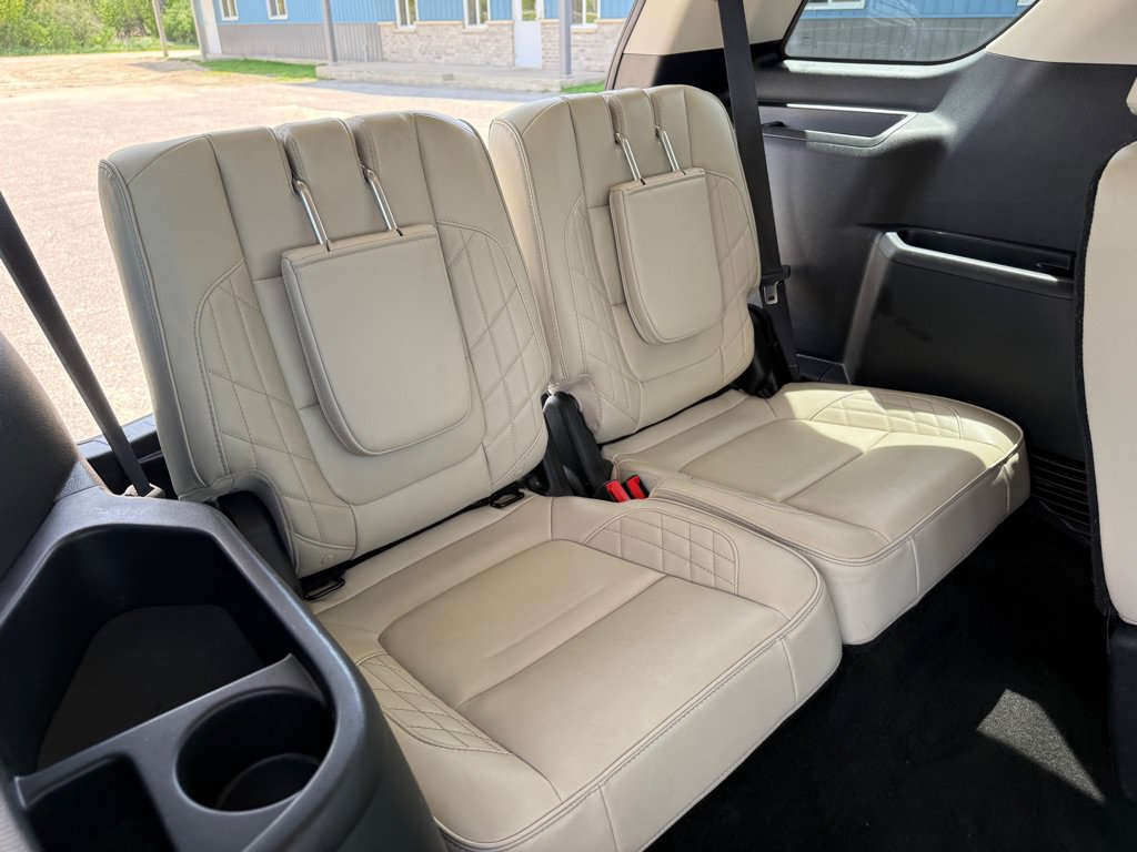 Used 2018 Ford Explorer Platinum AWD/4WD image 37