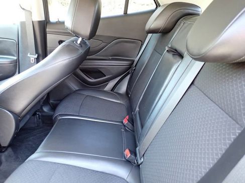 Used 2019 Buick Encore Sport Touring image 17