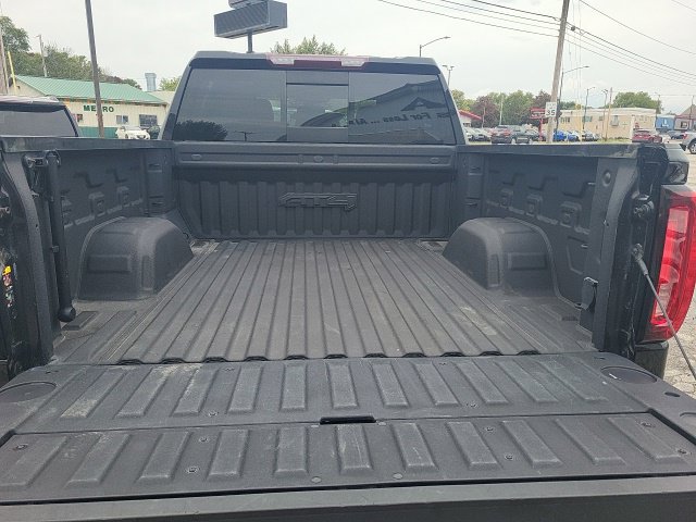 Used 2023 GMC Sierra 1500 AT4 w/ AT4 Preferred Package AWD/4WD image 12
