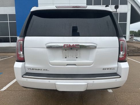Used 2019 GMC Yukon XL Denali w/ Open Road Package RWD image 6