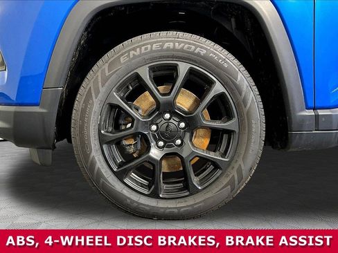 New 2023 Jeep Compass Latitude w/ Convenience Group AWD/4WD image 30