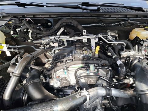 New 2025 Ford Ranger XLT w/ Equipment Group 301A High image 15