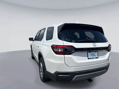 Certified 2024 Honda Pilot EX-L image 6