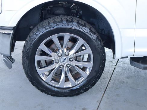 Used 2016 Ford F150 Lariat w/ Equipment Group 501A Mid RWD image 12