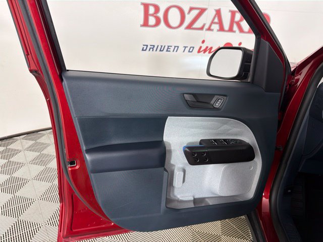 Used 2025 Ford Maverick XLT FWD image 29