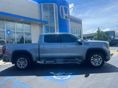 Used 2024 GMC Sierra 1500 Denali AWD/4WD image 5