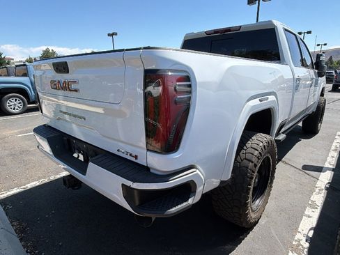 Used 2024 GMC Sierra 2500 AT4 w/ AT4 Premium Plus Package AWD/4WD image 2
