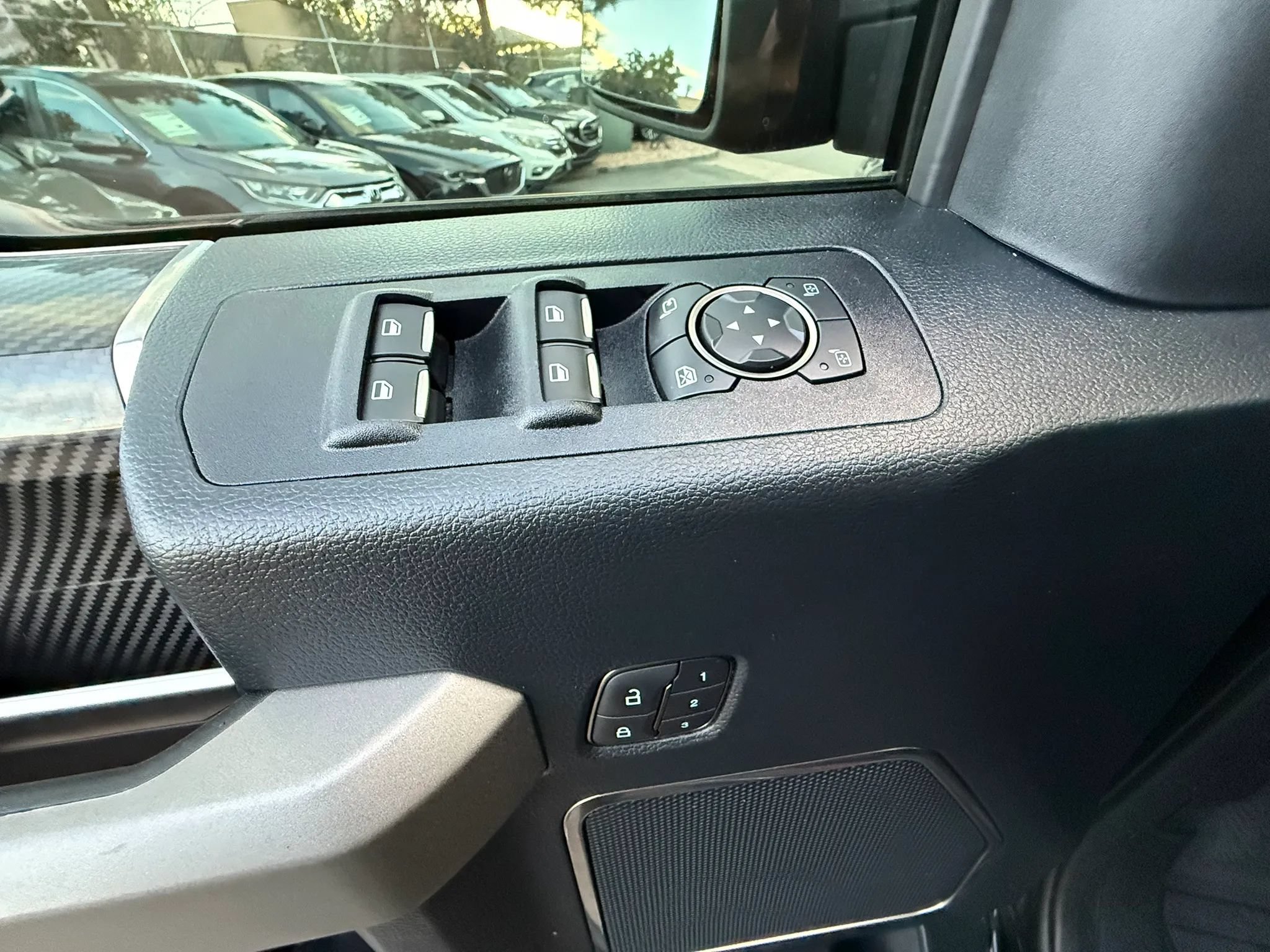 Used 2019 Ford F150 Raptor w/ Equipment Group 802A Luxury AWD/4WD image 45