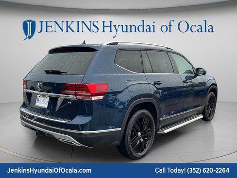 Used 2018 Volkswagen Atlas SEL FWD image 3