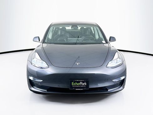 Used 2018 Tesla Model 3 Long Range RWD image 2