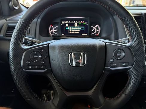 Certified 2025 Honda Passport TrailSport image 29