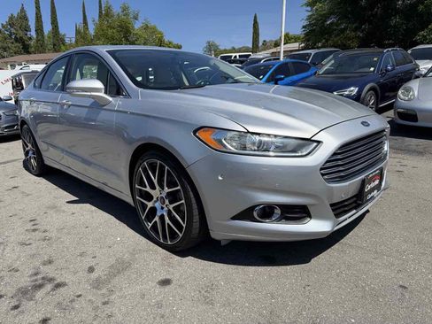 Used 2014 Ford Fusion SE w/ Equipment Group 202A FWD image 1