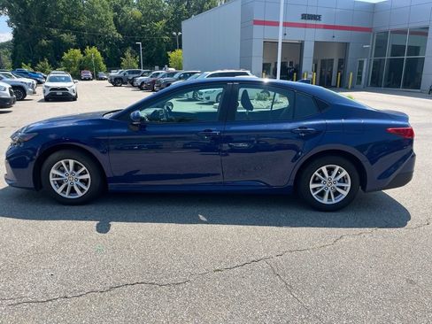 Used 2025 Toyota Camry LE w/ Convenience Package AWD/4WD image 3