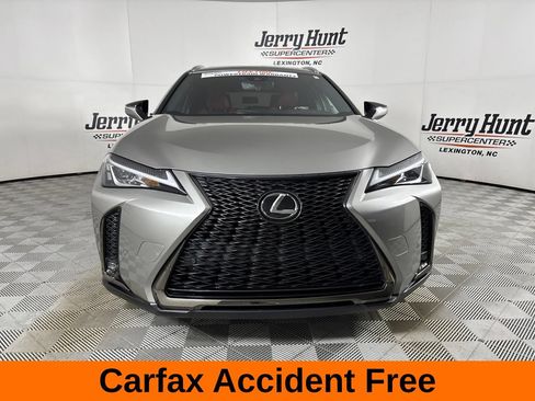 Used 2022 Lexus UX 200 F Sport w/ F Sport Premium Package FWD image 3