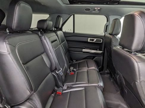 Certified 2023 Ford Explorer XLT w/ Equipment Group 202A AWD/4WD image 40