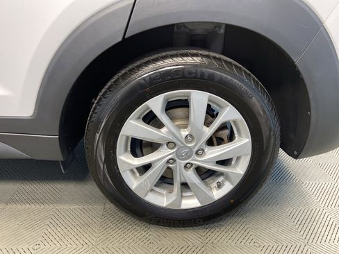 Used 2019 Hyundai Tucson SE image 30