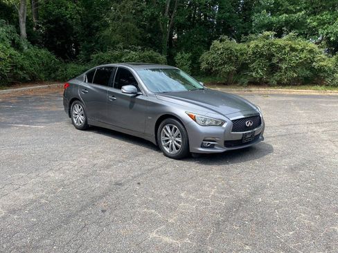 Used 2016 INFINITI Q50 Premium w/ 2.0T Premium Plus Package AWD/4WD image 3
