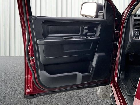 Used 2018 RAM 1500 Express w/ Express Value Package image 19