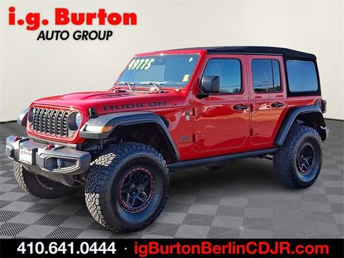 Used 2024 Jeep Wrangler Unlimited Rubicon w/ Technology Group image 3